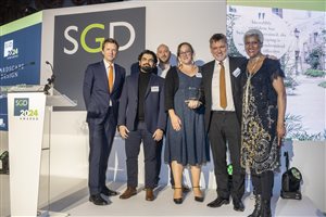 SGD Awards 2024 - Andy Sturgeon FSGD - Hardscape Design Winner- Sponsor Bourne Amenity