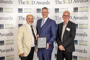 SGD Awards 2022 - Gavin McWilliam MSGD and Andrew Wilson FSGD - Hardscape Design Winner