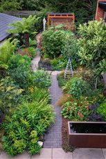 Suffolk Garden designed by Janey Auchincloss 