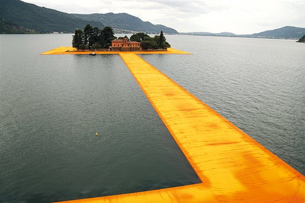 Project: Christo’s Floating Piers, Italy