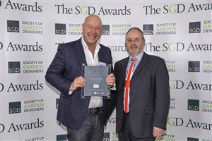SGD Awards 2020 Winner – Planting Design - Stuart Craine MSGD - Thornhill Road – Sponsor Barcham Trees Plc