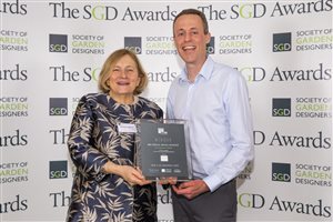 SGD Awards 2020 Winner – Big Ideas, Small Budget - Sue Townsend MSGD - Sea Dune – Sponsor Country Supplies – collected by Marianne Majerus